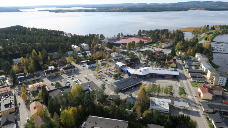 Kirkonkylä yläilmoista.