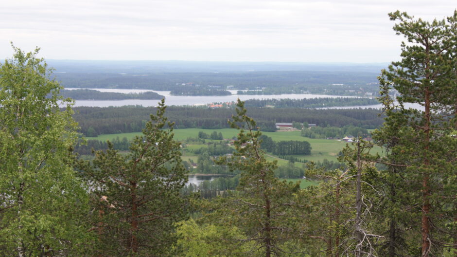 Kaunis kuntamaisema Vuokatinvaaroilta