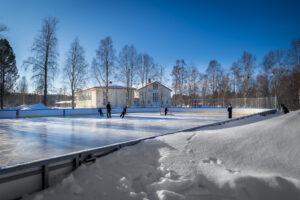 Salmelan jääkiekkokaukalo