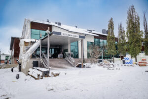 Lukio- ja kirjastorakennuksen työmaa Sotkamossa