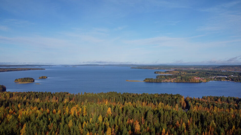 Näkymä Vuokatinvaaralta Nuasjärvelle