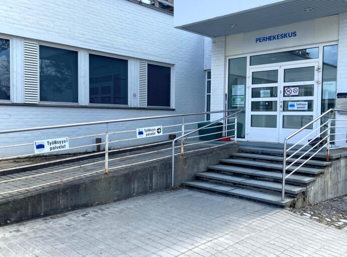 Työllisyyspalvelut sijaitsevat Keskuskatu 9